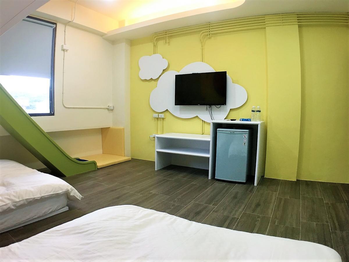 23 Here B&B Hualien City Exterior photo