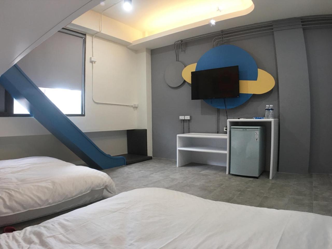 23 Here B&B Hualien City Exterior photo